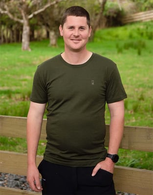 Swazi the Totem Base Layer Olive